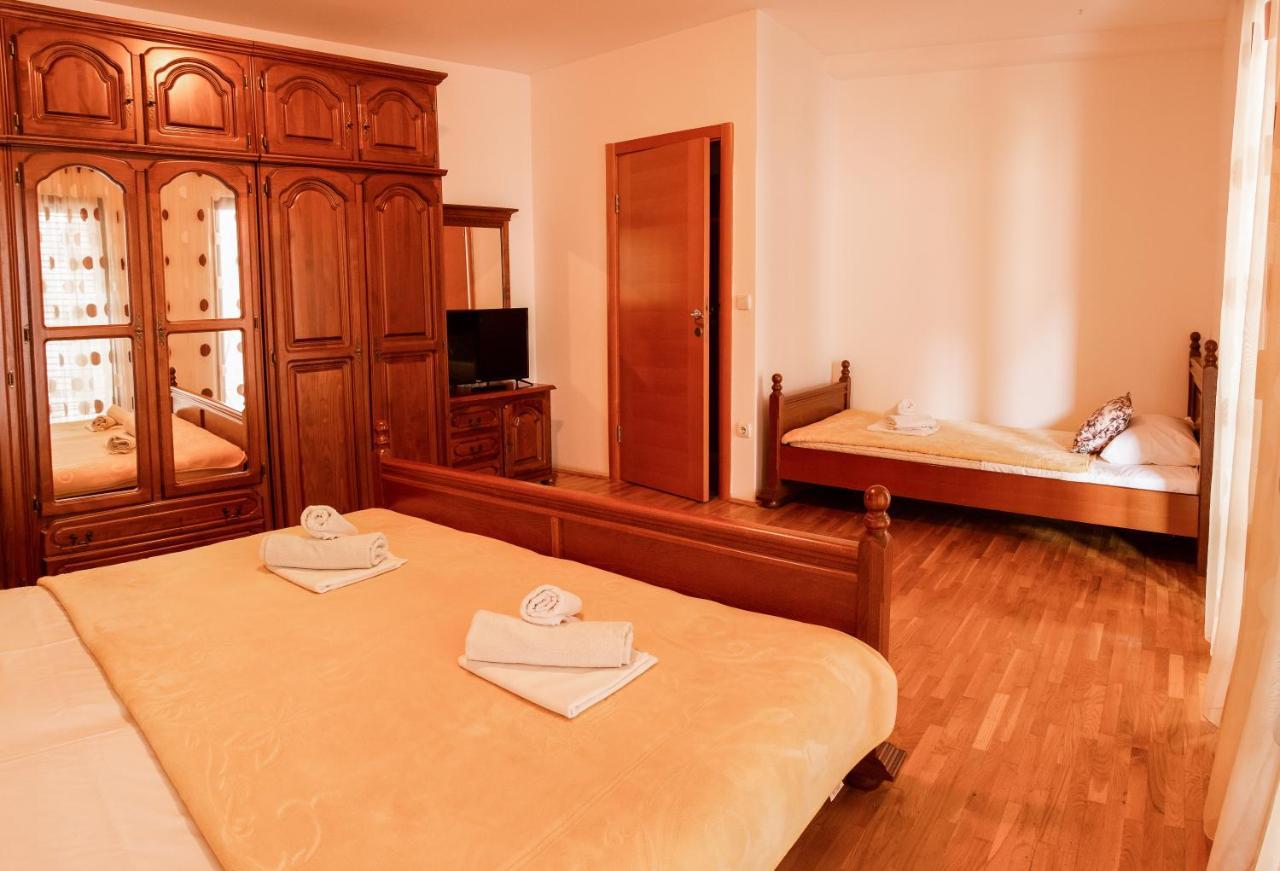 Apartments And Rooms Marija Будва Экстерьер фото